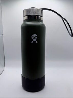 Hydro Flask Olive Green Bottle with Black Base and Silver Lid